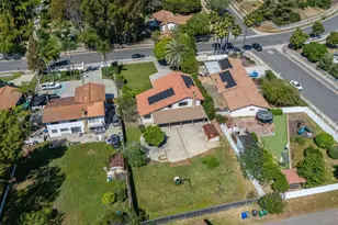 5837 Jeffries Ranch, Oceanside, CA 92057 - Photo 2