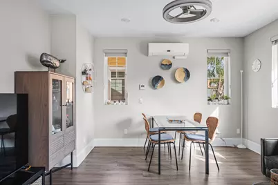  810 Santa Barbara Pl, San Diego, CA 92109 - Photo 10