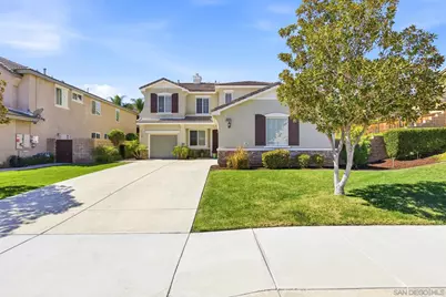  35607 Sainte Foy St, Murrieta, CA 92563 - Photo 2