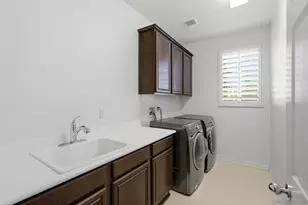 35607 Sainte Foy St, Murrieta, CA 92563 - Photo 12