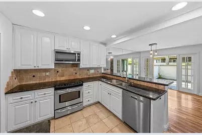  6016 Gaines Street, San Diego, CA 92110 - Photo 16