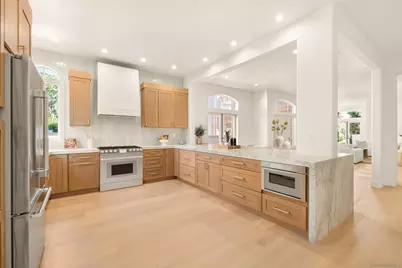  5342 Renaissance Ave, San Diego, CA 92122 - Photo 16