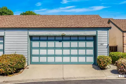  2427 Turnbridge Gln, Escondido, CA 92027 - Photo 2