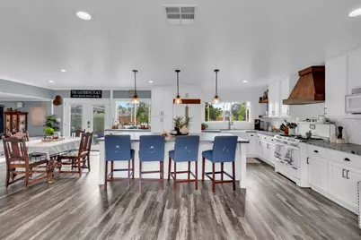  7548 Golfcrest Dr, San Diego, CA 92119 - Photo 8