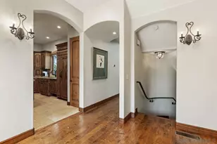 7964 Prospect Pl, La Jolla, CA 92037 - Photo 10