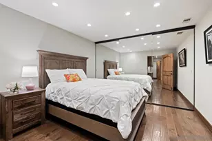 7964 Prospect Pl, La Jolla, CA 92037 - Photo 26