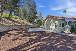 1157 Whispering Highlands Dr, Escondido, CA 92027 - Photo 38