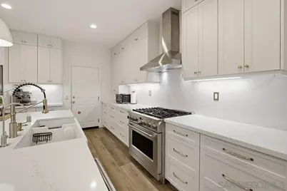  15702 New Park Ter, San Diego, CA 92127 - Photo 8