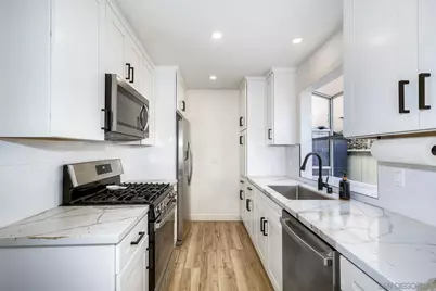  3063 Barnard #1, San Diego, CA 92110 - Photo 4