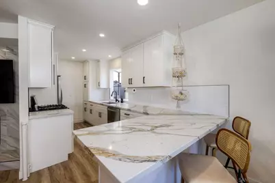  3063 Barnard #1, San Diego, CA 92110 - Photo 2