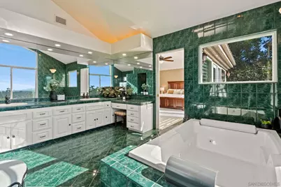  10776 Birch Bluff Ave, San Diego, CA 92131 - Photo 16