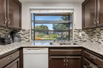  914 Sendero Ave., Escondido, CA 92026 - Photo 8