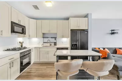  525 11th Ave #1208, San Diego, CA 92101 - Photo 2