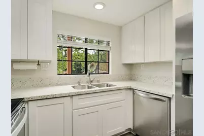  2822 Winthrop Ave, Carlsbad, CA 92010 - Photo 10