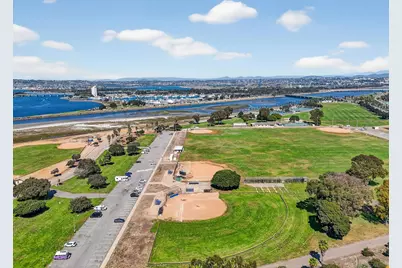  4930 W Point Loma Blvd, San Diego, CA 92107 - Photo 8