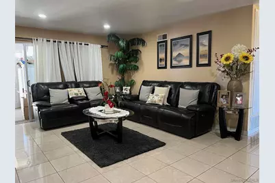  1362 N Elm St, Escondido, CA 92026 - Photo 4