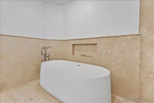 16902 Via De Santa Fe, Rancho Santa Fe, CA 92067 - Photo 40