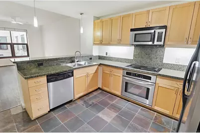  1150 J Street #210, San Diego, CA 92101 - Photo 4