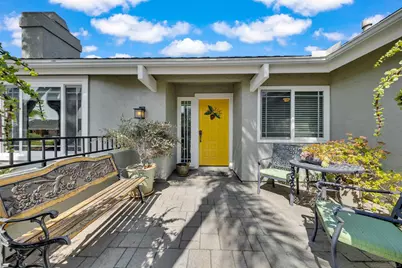  810 Madison Ave, Escondido, CA 92026 - Photo 2