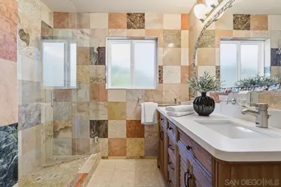  3634 Crown Point Dr, San Diego, CA 92109 - Photo 10