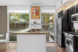 321 Tenth Ave, San Diego, CA 92101 - Photo 8