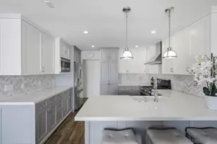 106 Antigua Ct, Coronado, CA 92118 - Photo 14