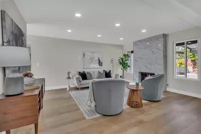  13070 Roundup Ave, San Diego, CA 92129 - Photo 2