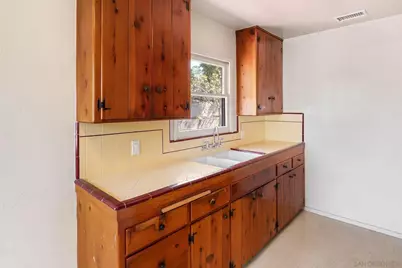  5037 Waring Rd, San Diego, CA 92120 - Photo 12
