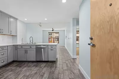 1150 J St #415, San Diego, CA 92101 - Photo 2