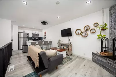  4380 Temecula St #4, San Diego, CA 92107 - Photo 1