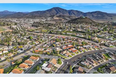  2603 S Barcelona St., Spring Valley, CA 91977 - Photo 40