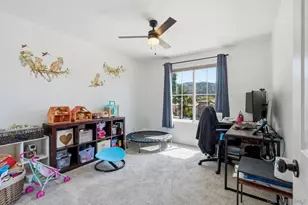 625 Jacks Creek, Escondido, CA 92027 - Photo 18