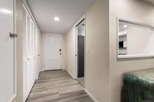 6960 Hyde Park Dr, San Diego, CA 92119 - Photo 16