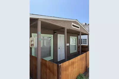  819-819 1/2 Seagirt Ct, San Diego, CA 92109 - Photo 2