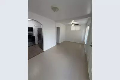  819-819 1/2 Seagirt Ct, San Diego, CA 92109 - Photo 6