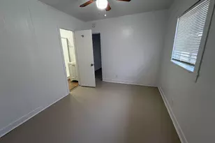 819 Seagirt Ct, San Diego, CA 92109 - Photo 10