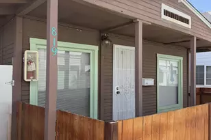 819-819 1/2 Seagirt Ct, San Diego, CA 92109 - Photo 1