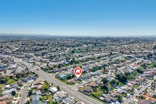 7889 Bloomfield Rd, San Diego, CA 92114 - Photo 2