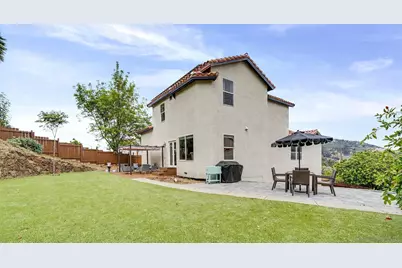  2042 Cherokee Lane, Escondido, CA 92026 - Photo 2