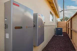 327 Sunswept St, San Diego, CA 92114 - Photo 32