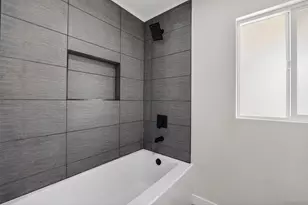 327 Sunswept St, San Diego, CA 92114 - Photo 16