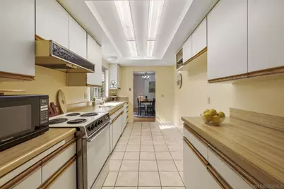  1014 E Bel Air Drive, Vista, CA 92084 - Photo 4