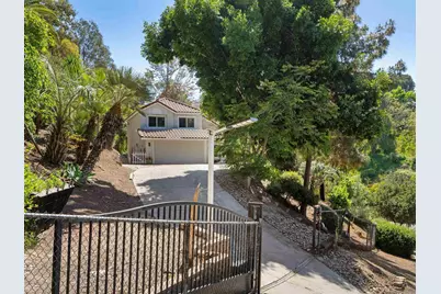  2277 Dunstan, Oceanside, CA 92054 - Photo 2