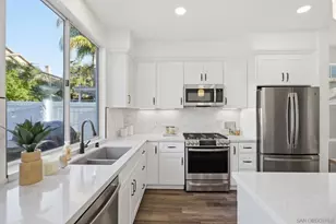 11391 Legacy Canyon Pl, San Diego, CA 92131 - Photo 12