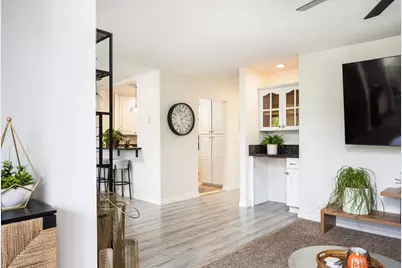  832 Kalpati Cir #E, Carlsbad, CA 92008 - Photo 4