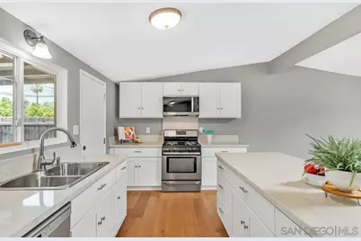  536 Rogue Rd, El Cajon, CA 92020 - Photo 8