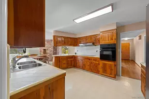 3958 Kenwood Dr, Spring Valley, CA 91977 - Photo 8