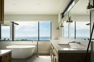 1185 Barcelona Dr, San Diego, CA 92107 - Photo 16