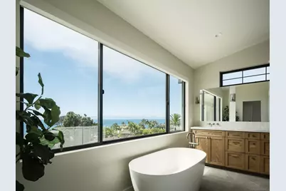  1185 Barcelona Dr, San Diego, CA 92107 - Photo 14