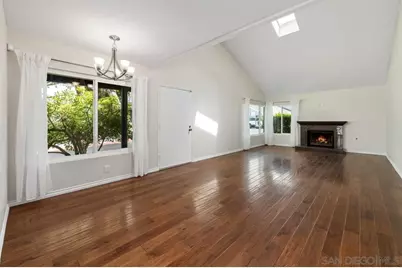  8028 Caminito Mallorca, La Jolla, CA 92037 - Photo 24